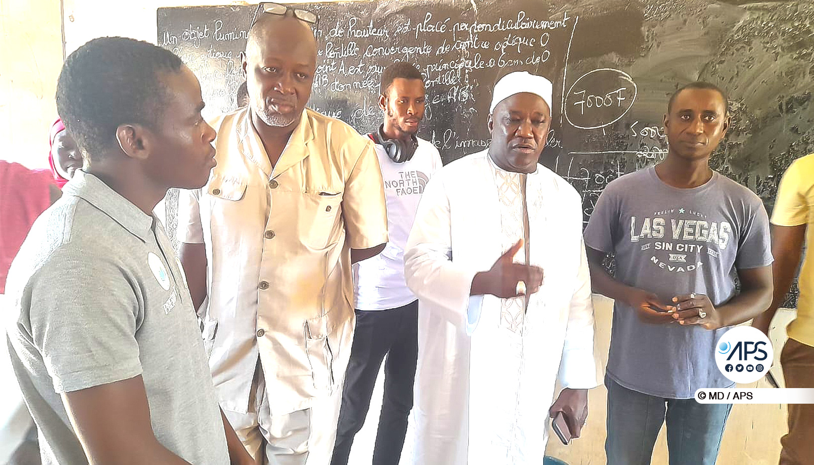 (2) Photos : Tambacounda lance une grande opération de nettoyage des écoles