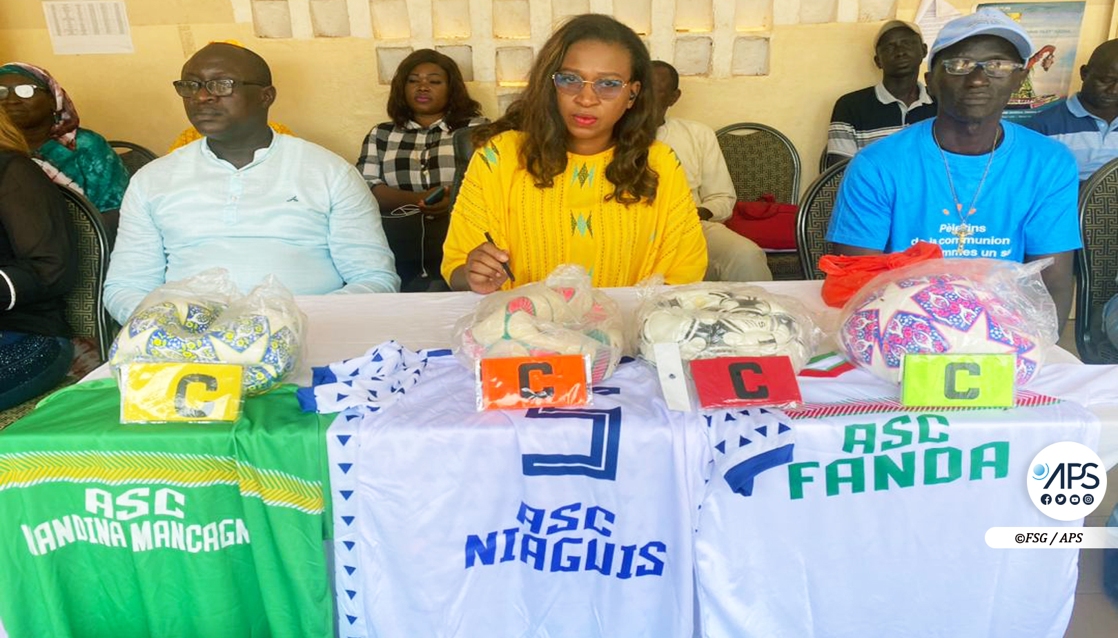 (2) Photos : Victorine Ndeye, maire de Niaguis, investit cinq millions de francs CFA dans le sport local