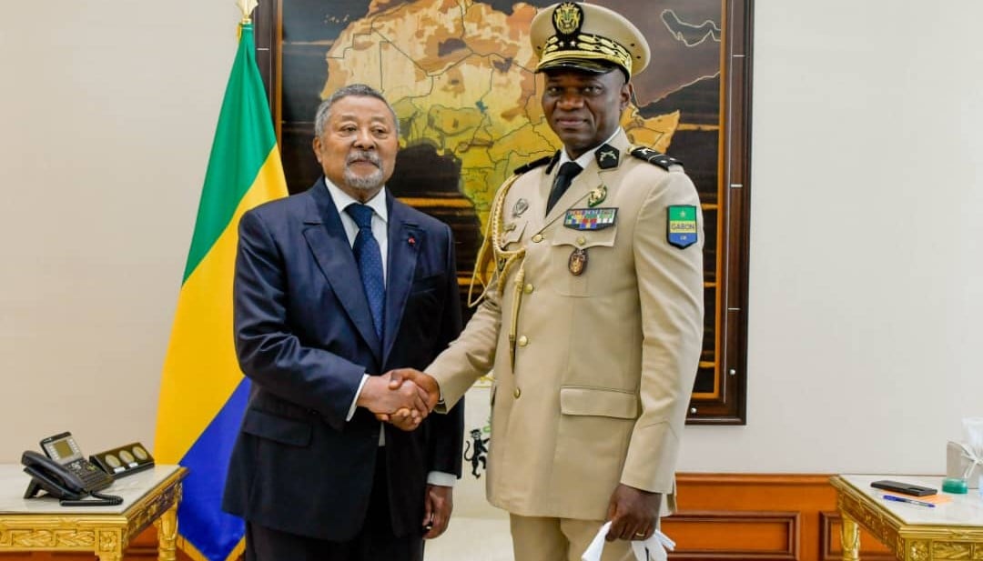 Gabon : Rencontre entre le Président de la Transition et Jean Ping crée des réactions