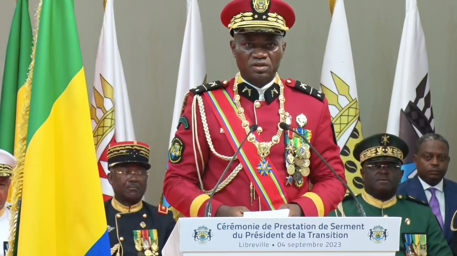 Gabon: Serment du général Brice Oligui Nguema, nouveau président de la ...