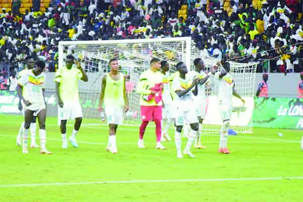 L'Algérie inflige une troisième défaite à l'équipe nationale du Sénégal au Stade Abdoulaye Wade