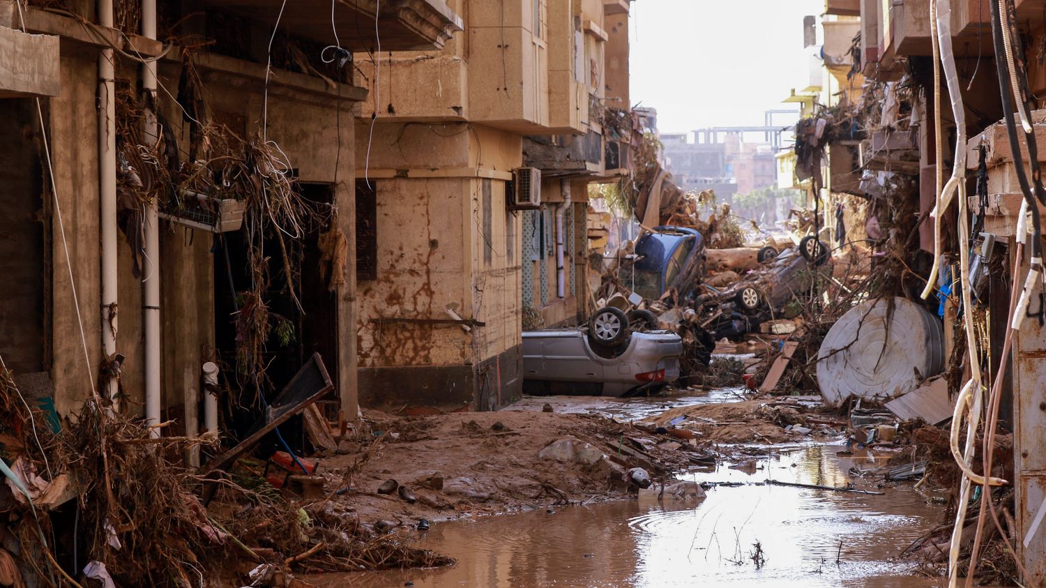 Libye : Derna, ville ravagée par les inondations, fait face à une reconstruction incertaine