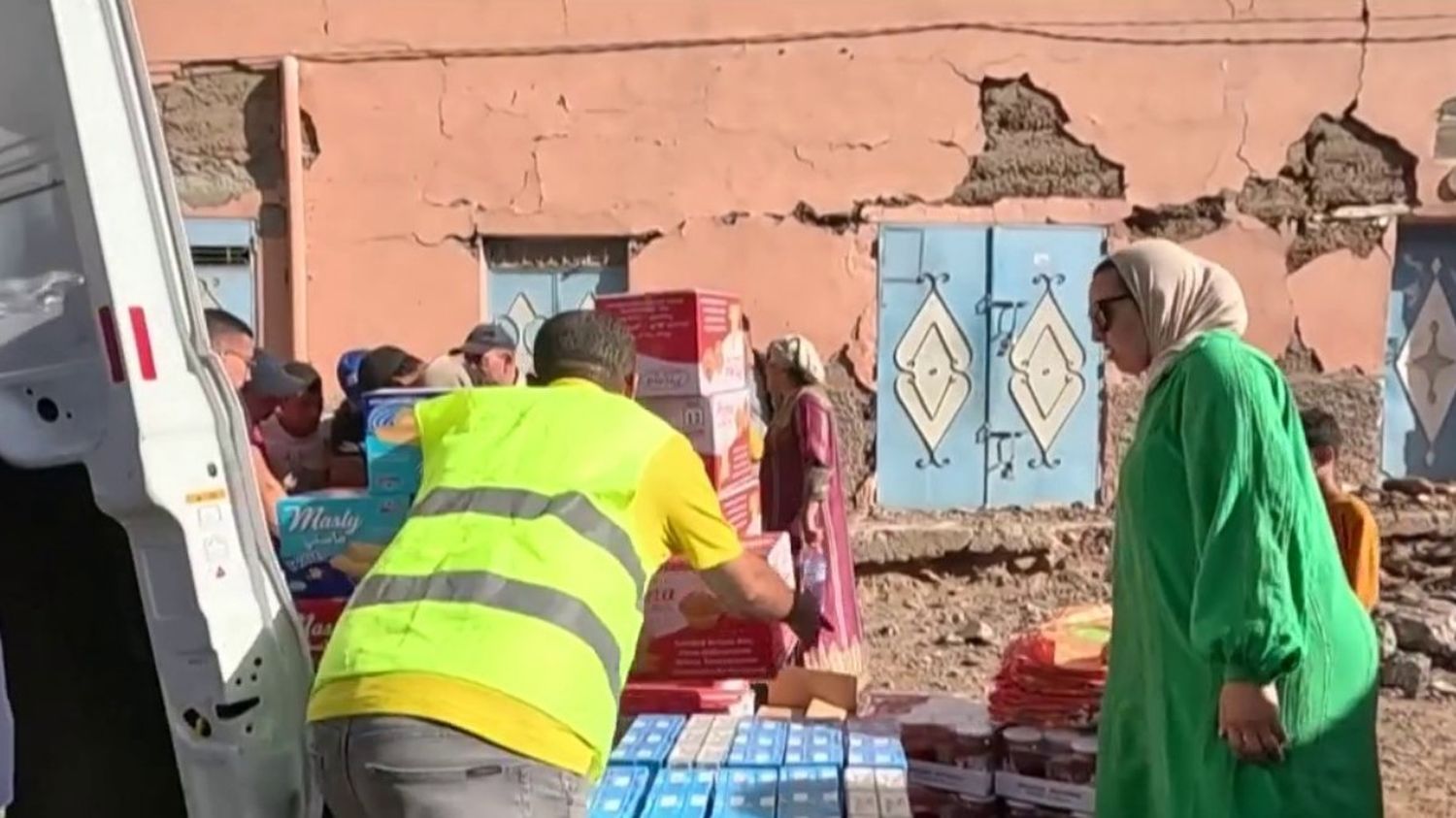 Maroc : Blocages et destructions entravent l’acheminement de l’aide humanitaire dans l’Atlas