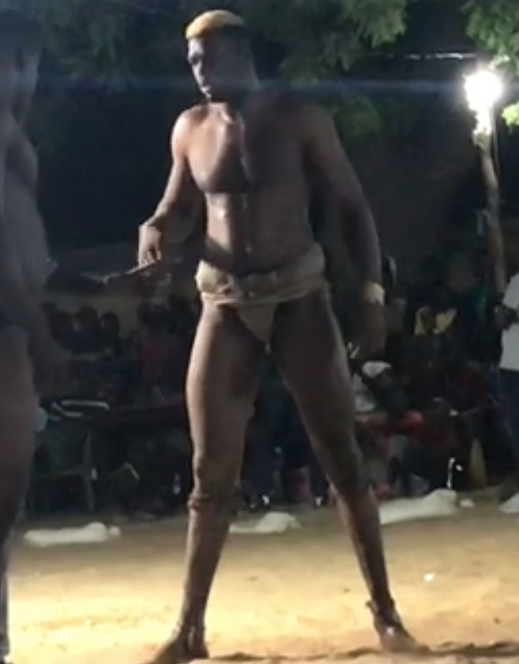 Ndiol Géant, champion de lutte, arrêté en Mauritanie lors d’une tentative de migration