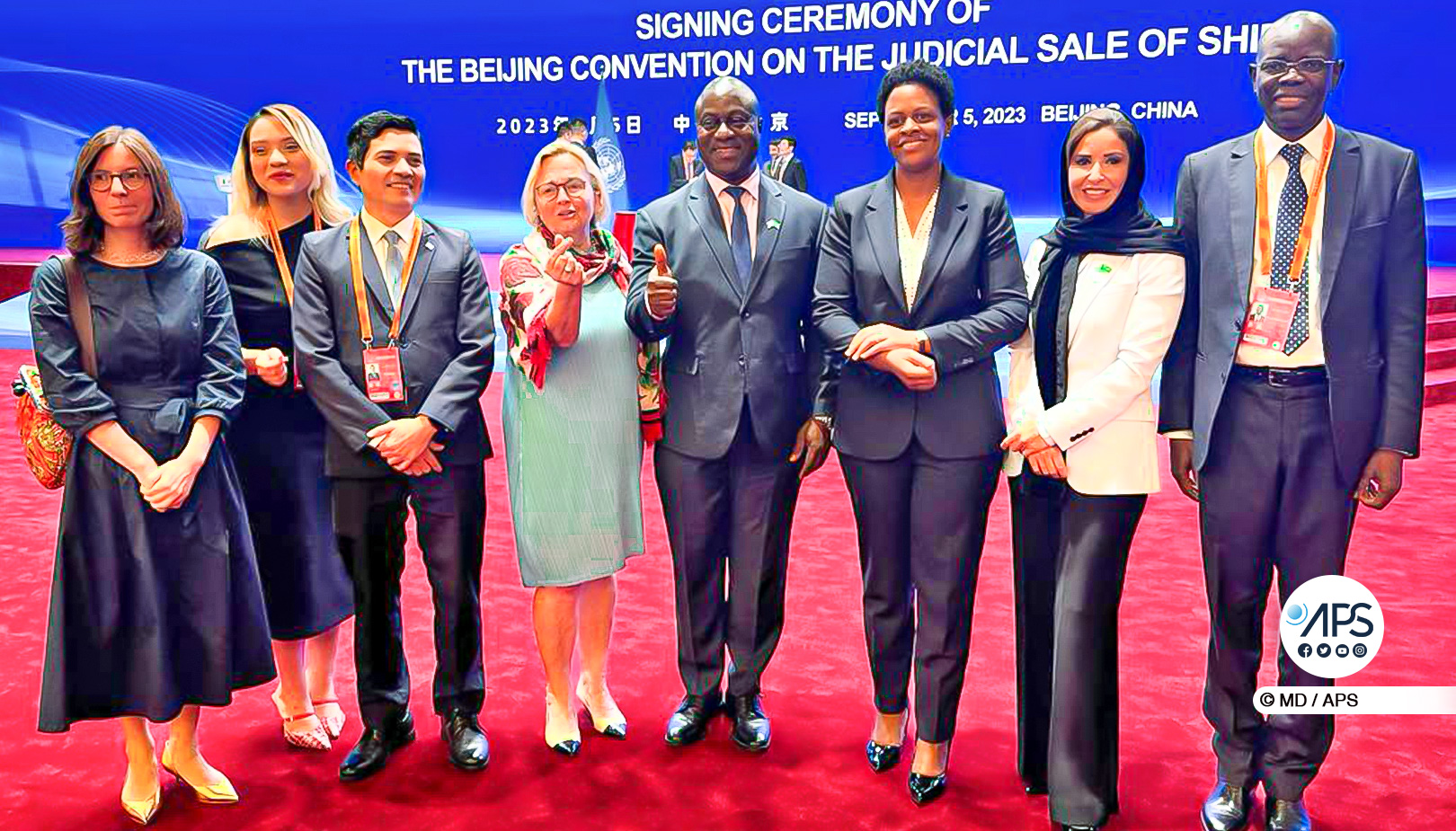 Photo: Le Ministre Papa Sagna Mbaye signe la Convention de Beijing sur la vente judiciaire de navires