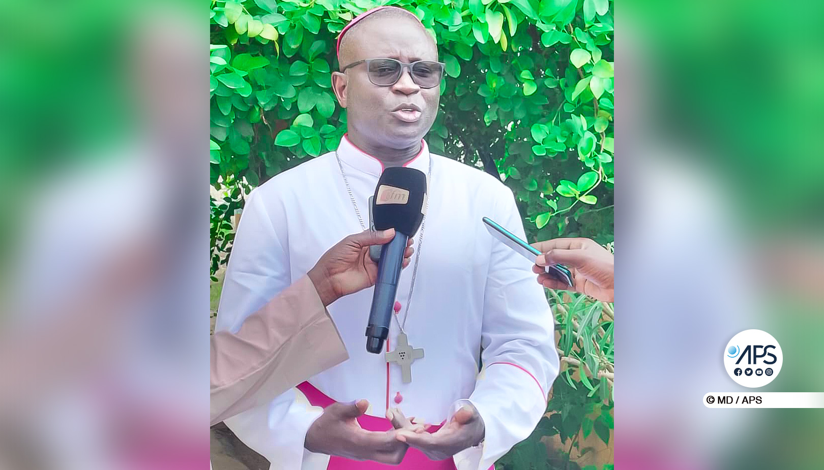 Photo - Mgr André Gueye exhorte les jeunes à éviter l