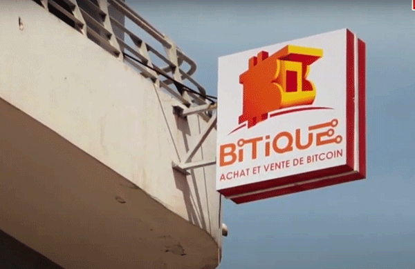 Vidéo: Première boutique physique de Bitcoin au Sénégal provoque des réactions