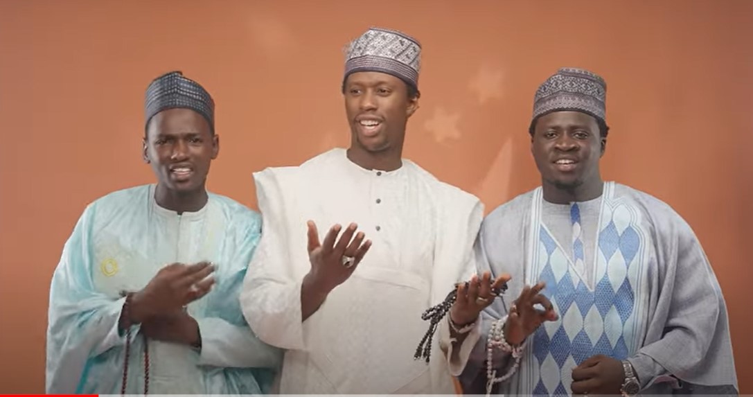 Gamou 2023: Rahim Dia, Samba Zakir et de Sidy Sarr chantent Baye Barhama Baba (Clip officiel)