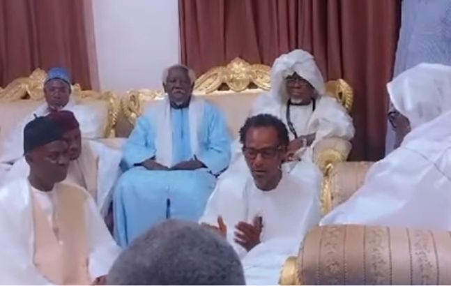 Touba : Une forte délégation de khalife des Khadr reçue par Serigne Mountakha… (video)