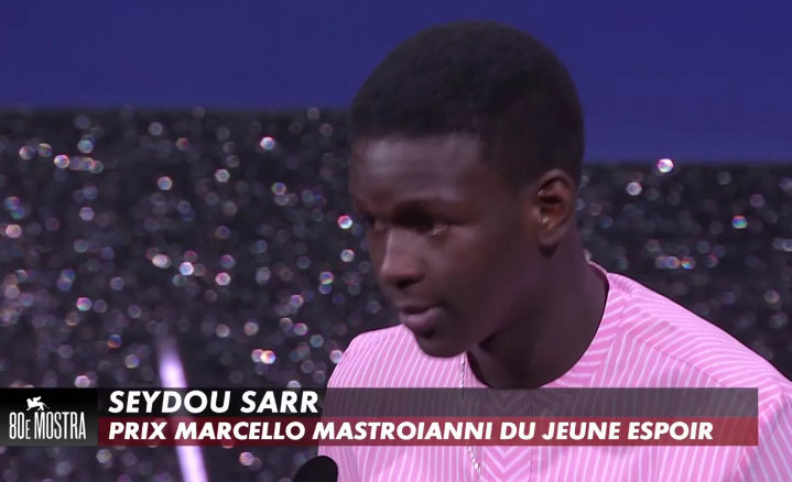 Venise : Seydou Sarr remporte le titre du plus jeune acteur au festival du cinéma (Vidéo)