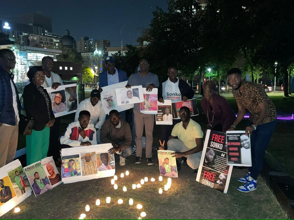 Canada : Veillée nocturne à Montréal pour la libération de Ousmane Sonko et des « détenus politiques » (Photos)