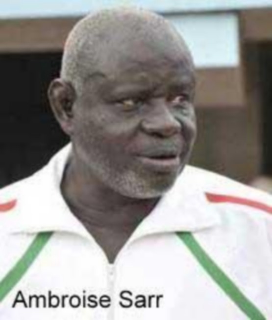 Ambroise Sarr rend hommage à feu Ibra Yade, une figure mémorable de la lutte
