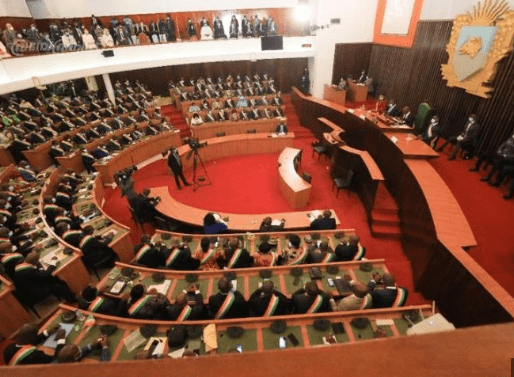 Côte d&rsquo;Ivoire : L&rsquo;Assemblée nationale ouvre sa session parlementaire sous l&rsquo;ombre de la crise russo-ukrainienne