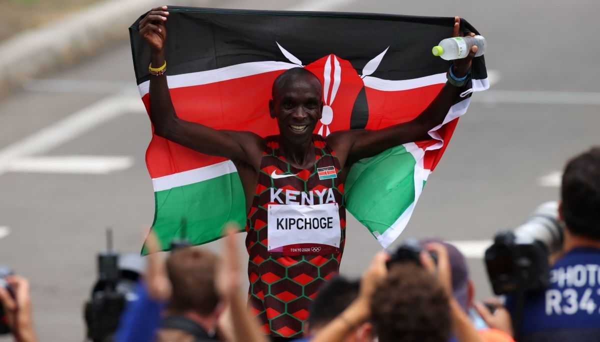 Kenya: Kelvin Kiptum, le plus jeune recordman du monde, efface le record de la légende Eliud Kipchoge