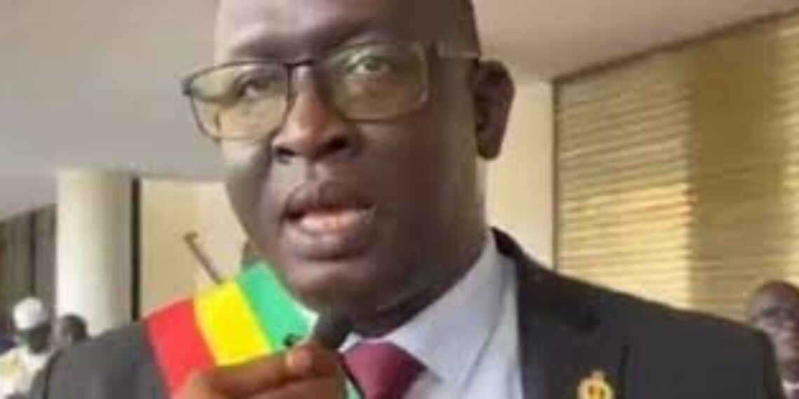 Refus de la DGE de remettre les fiches de parrainage à Ousmane SONKO: une décision qui sème la polémique