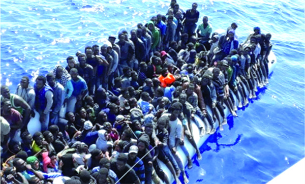 Vague migratoire sans précédent au Sénégal : 1200 arrivées aux îles Canaries le week-end dernier