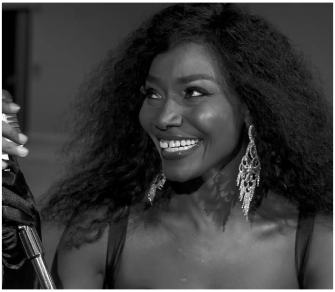 Trace Music Awards: Coumba Gawlo félicite Viviane Chidid
