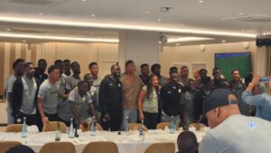 Lens : La famille de Pape Bouba Diop rend visite à l’équipe du Sénégal (vidéo)