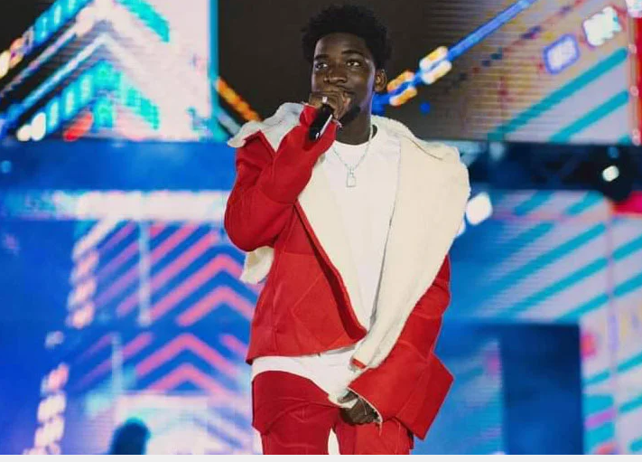 Vj va sortir un nouveau single, le rappeur sera-t-il en feat avec…?