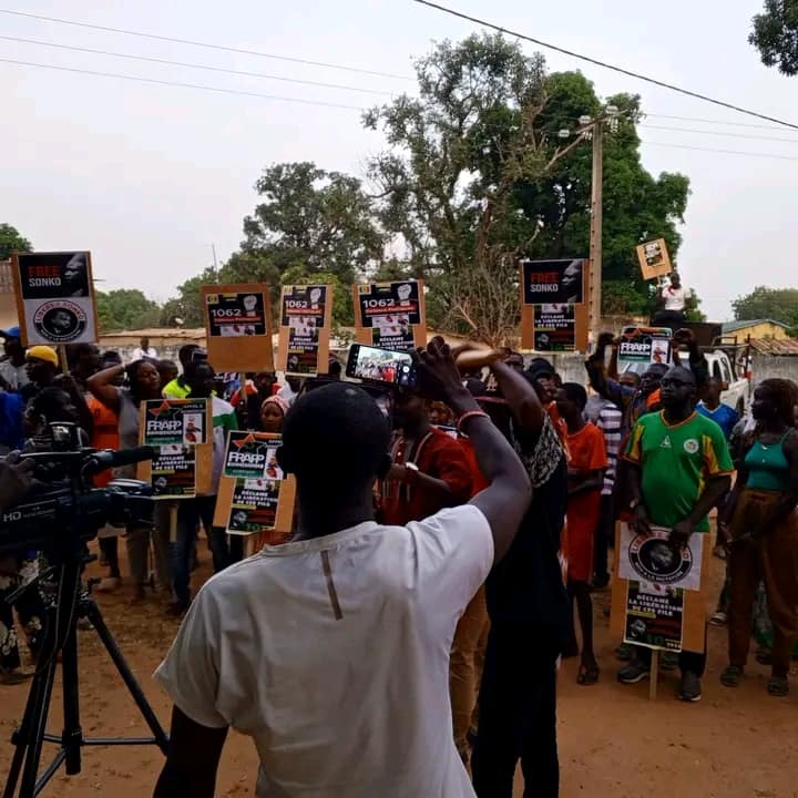 Sédhiou : Marche pour la libération de Ousmane Sonko et Cie (Photos)