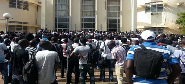 Controverse à l’Université Cheikh Anta Diop : un défilé de mode autorisé alors que l’établissement est fermé