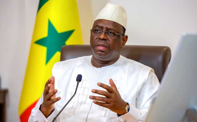 Effondrement à Xaar Yalla : Macky Sall se dit profondément attristé par les 7 décès