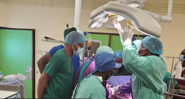 Une fillette de 9 ans a survécu à une flèche reçue en plein cœur…