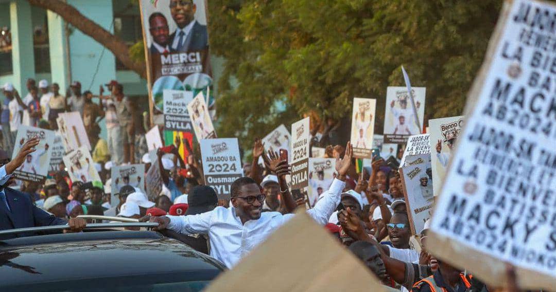 Ousmane Sylla, hommage à la mobilisation : La Ville de Kédougou acclame le Président (Vidéo)