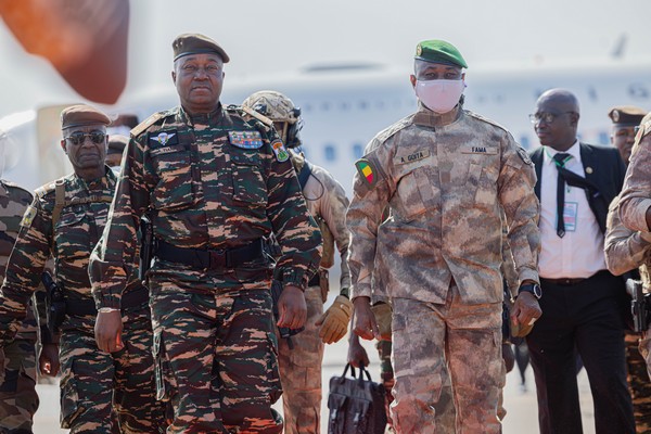 Mali : Arrivée du Président nigérien à Bamako (Photos)