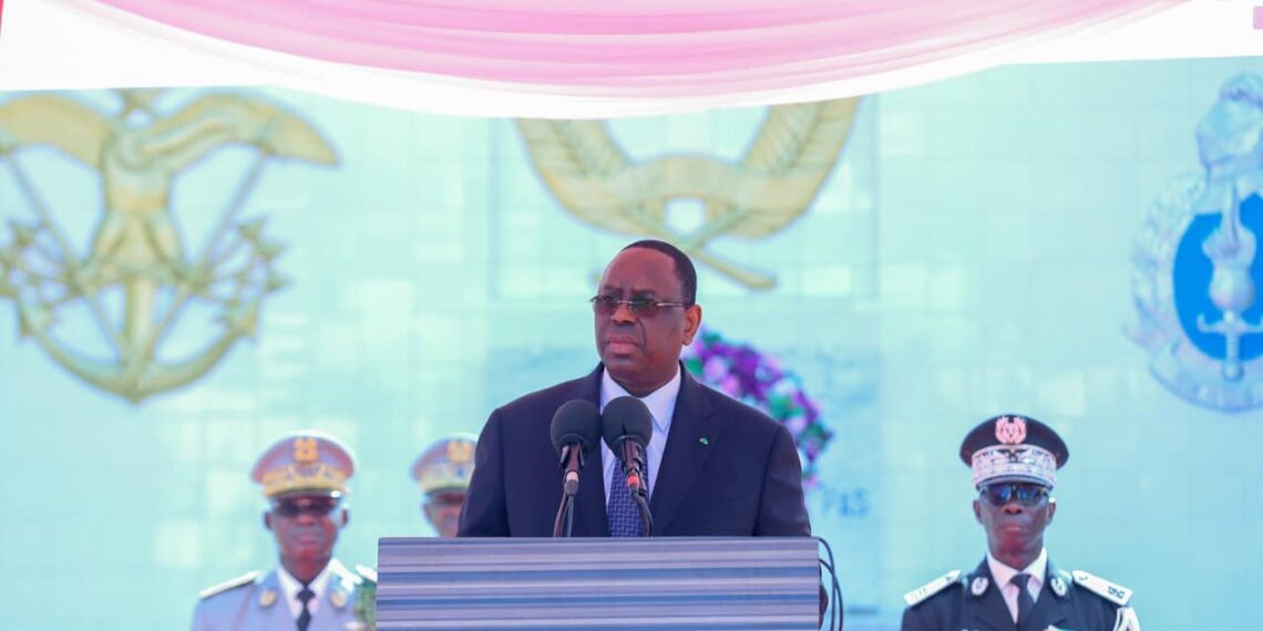 Macky Sall prépare le terrain devant les forces armées « L’année prochaine [..] mon successeur sera… »