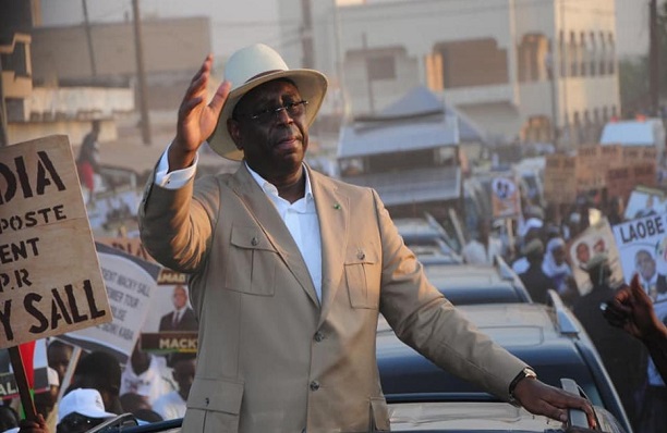 Macky Sall : « Nous ne pouvons continuer à regarder l’horreur de ces enfants qui meurent dans…