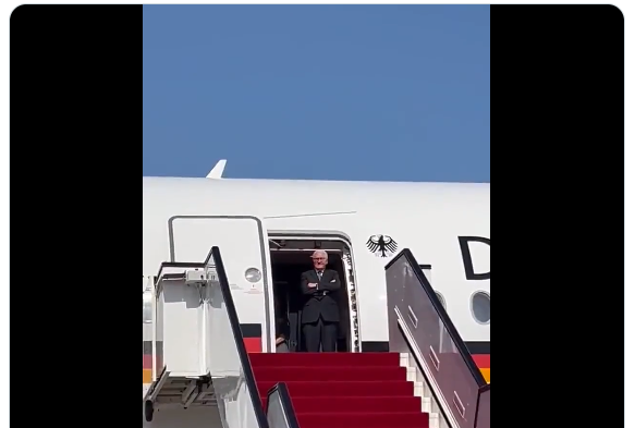 Qatar : Le Président allemand trinque à l’aéroport (soutien à l’Israël ?)