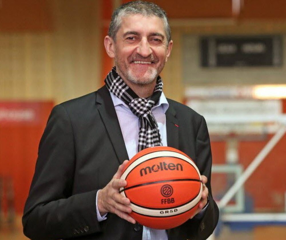 Basket: Le président de la Fédération Française de Basketball, Jean-Pierre Siutat, à Dakar…