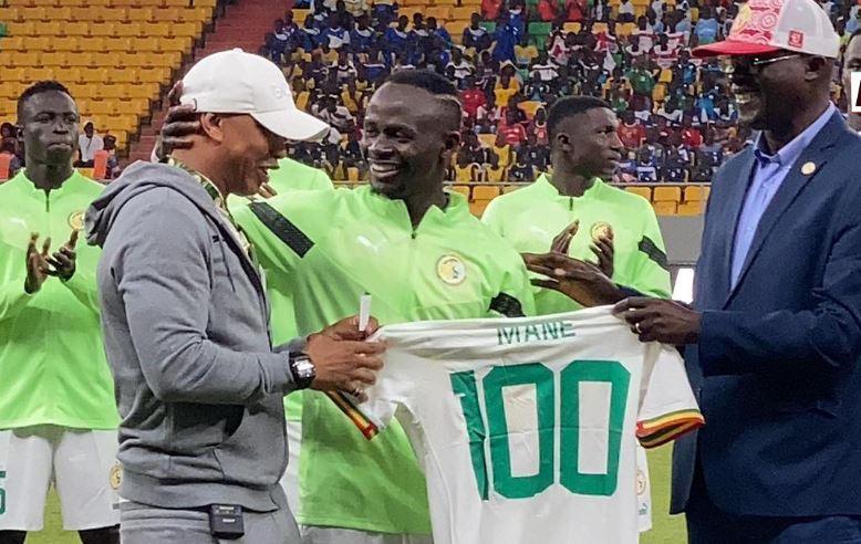 Sadio Mané : 100 rencontres, un maillot, une légende (Photos)