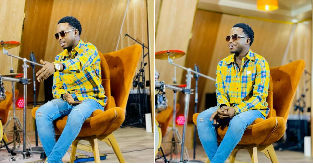 Sidy Diop, look décontracté pour une séance studio!