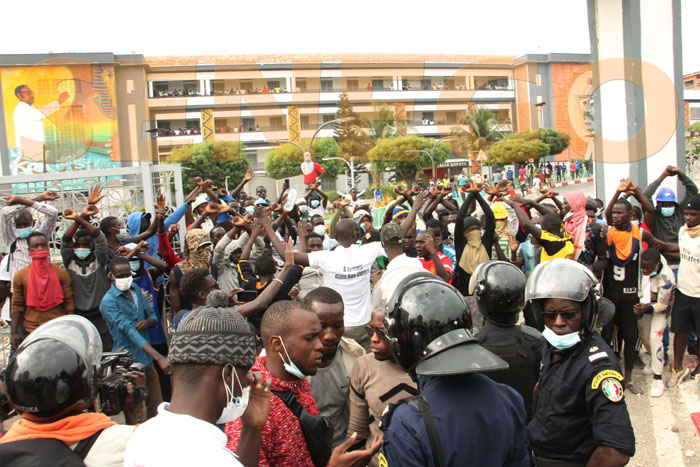 Universités : le Mouvement des Enseignants du PUR demande la reouverture immediate…