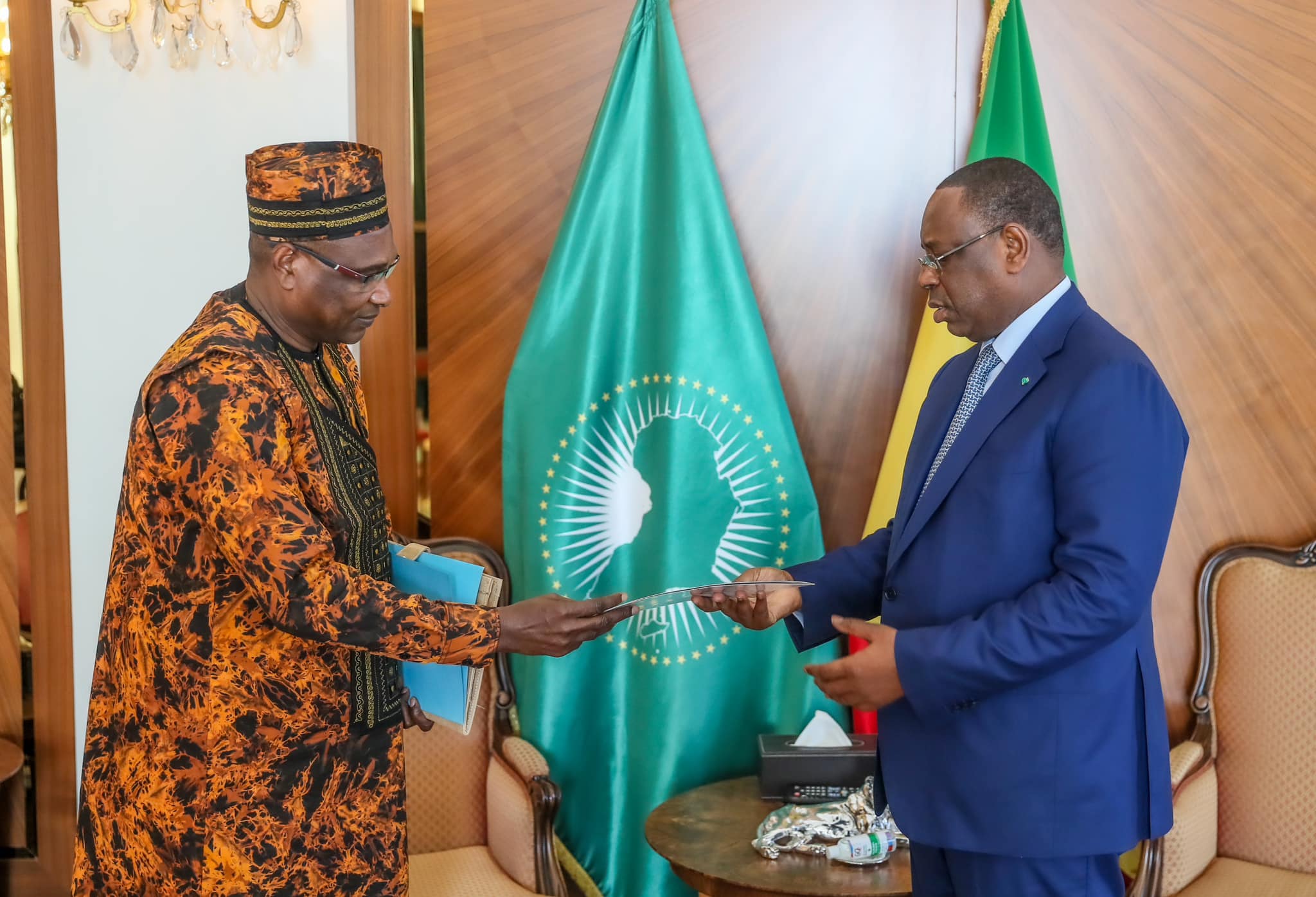 Palais : Trois nouveaux ambassadeurs présentent leurs lettres de créances au Président Macky Sall (Photos)