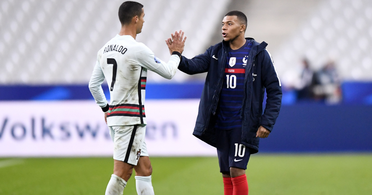 Real Madrid : Cristiano Ronaldo envoie un message à Kylian Mbappé après sa signature