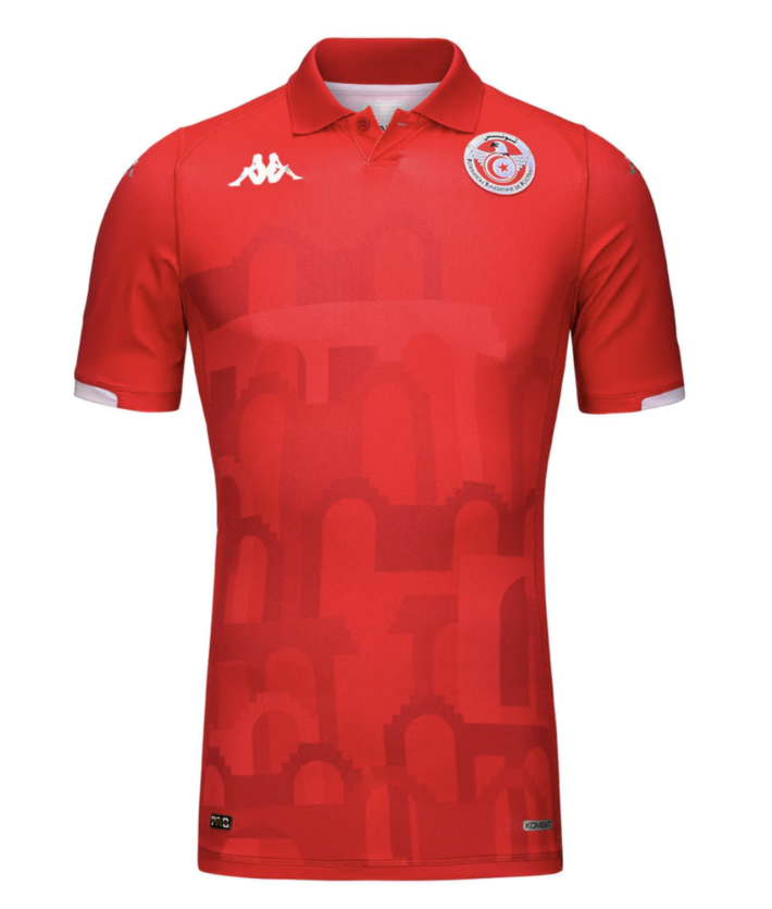 (2) Photos - Polémique sur le design des maillots de la Tunisie pour la CAN 2023