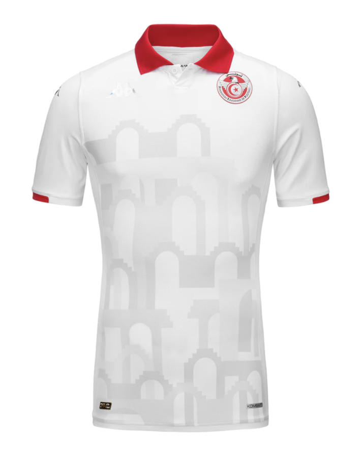 (2) Photos - Polémique sur le design des maillots de la Tunisie pour la CAN 2023