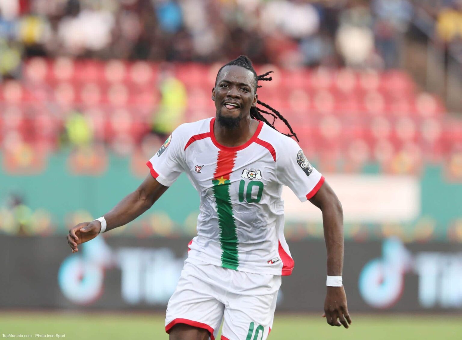 CAN 2023 : Bertrand Traoré Sur Le Banc Pour Le Premier Match Du Burkina ...