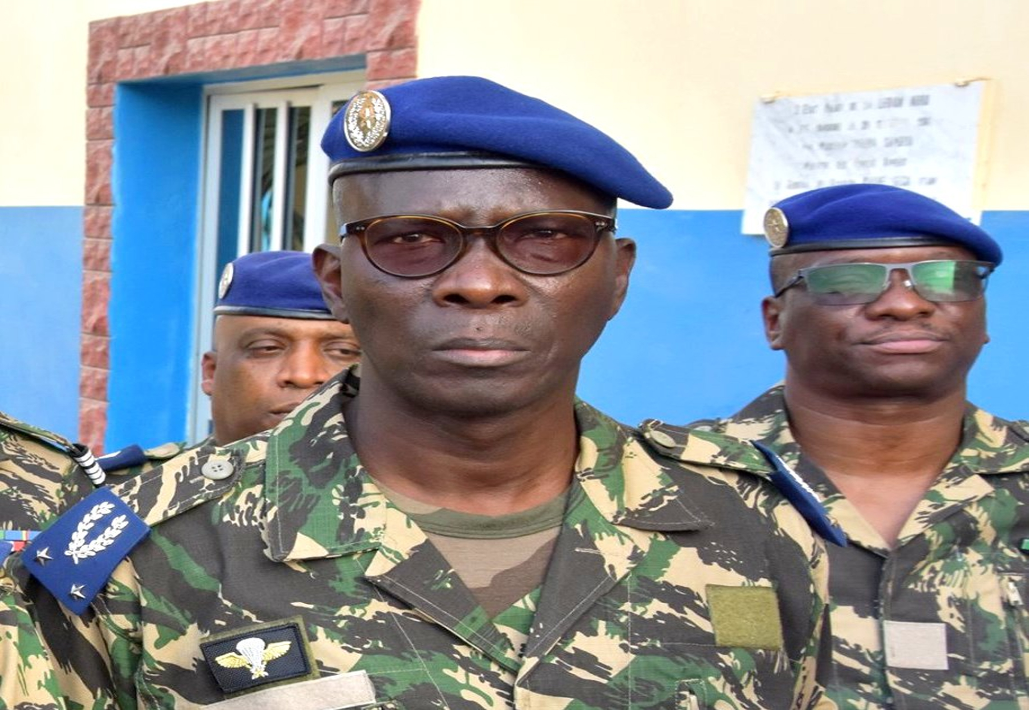 Décorations honorifiques pour deux hauts responsables de la police sénégalaise