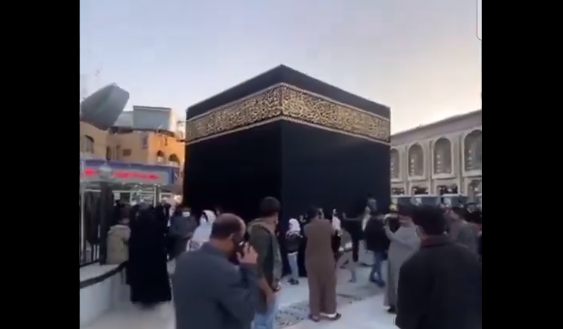 Ces musulmans se détournent de La Mecque et créent leur lieu sacré (Vidéo)
