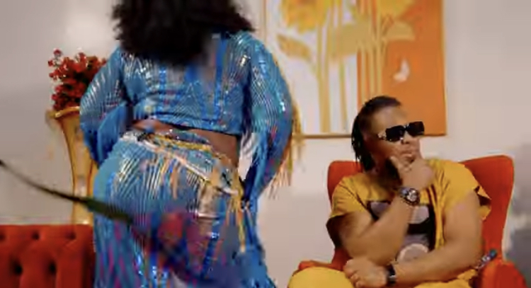 « Leumbeul », Gibson dévoile son clip en feat avec Ame Bongo (video)