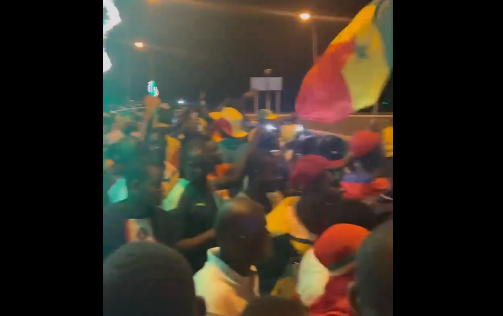 Yamoussoukro : Des Lions du Sénégal accueillis par des supporters bouillants  (Vidéo)