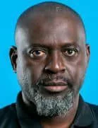 (2) Photos: Vague de licenciements d