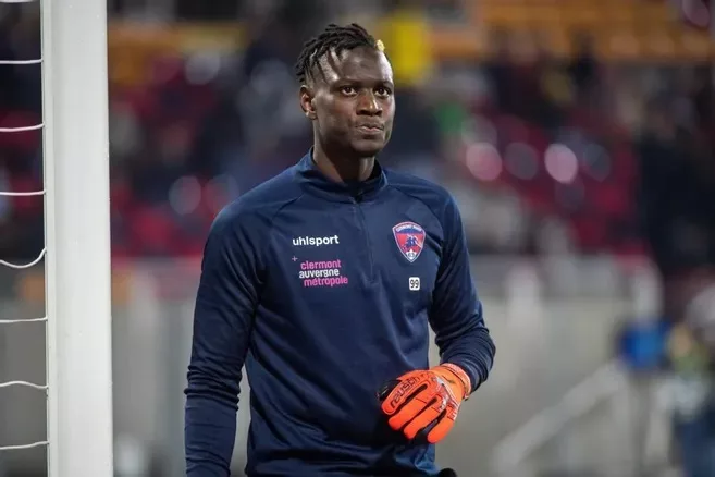 Double mésaventure pour Mory Diaw, gardien sénégalais, après une défaite et un cambriolage