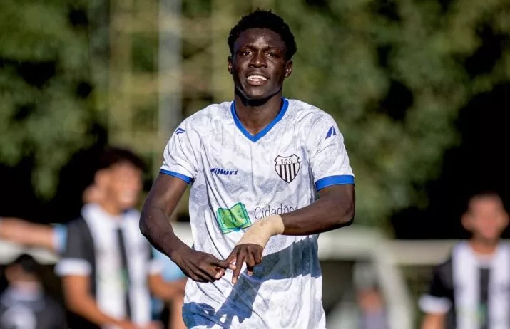 L’attaquant sénégalais Alioune Badara Mané prêt à briller avec Tenerife en Espagne