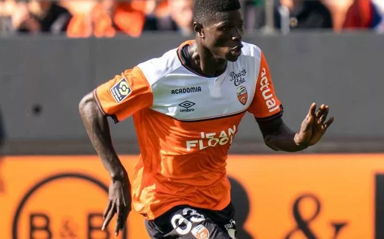 L’international sénégalais U23 Bassirou Ndiaye bloqué par une erreur administrative en Suisse