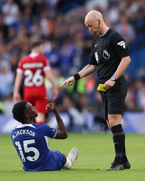 Nicolas Jackson au seuil d’une suspension chez Chelsea après un 9e carton jaune